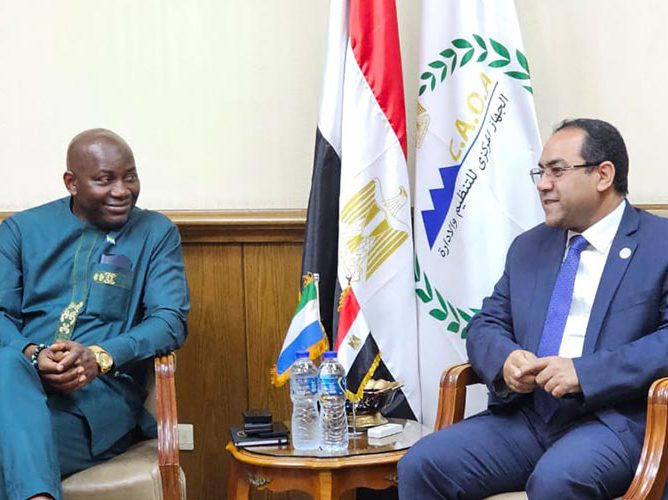 Sierra Leone Minister of Public Administration and Political Affairs and head of the Central Agency of Organization and Administration in Egypt discuss ways reconditioning and transforming the public and civil sector